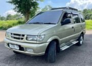 Rekomendasi 3 Mobil Bekas di Bawah Rp100 Juta, Desain Kompak dan Tangguh di Tanjakan