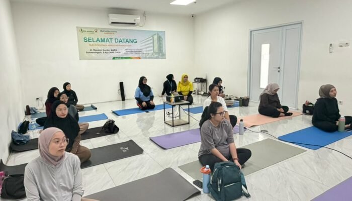 RSU Andhika Sukses Gelar Kegiatan Senam Hamil untuk Tingkatkan Kesehatan Fisik dan Mental Ibu Menjelang Persalinan